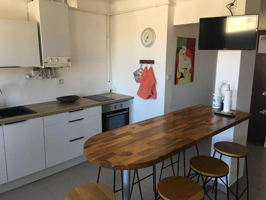 Homestay Location De Chambres, Sejour Pres Des Grands Buffets Narbonne *